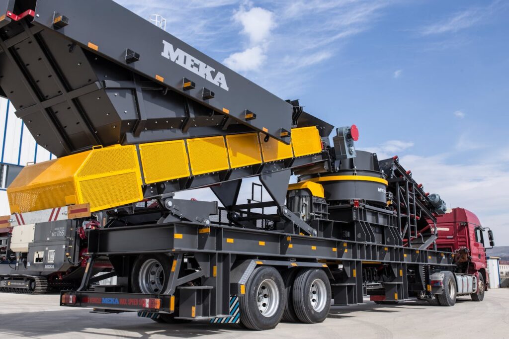 Heavy equipment transportation services for construction and industrial projects